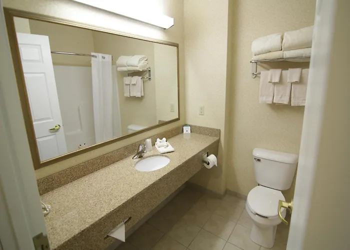 Hotel Town & Country And 3*