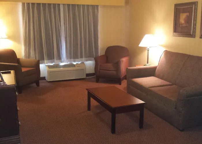 Hotel Town & Country And