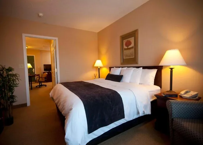 Town & Country And Hotel
